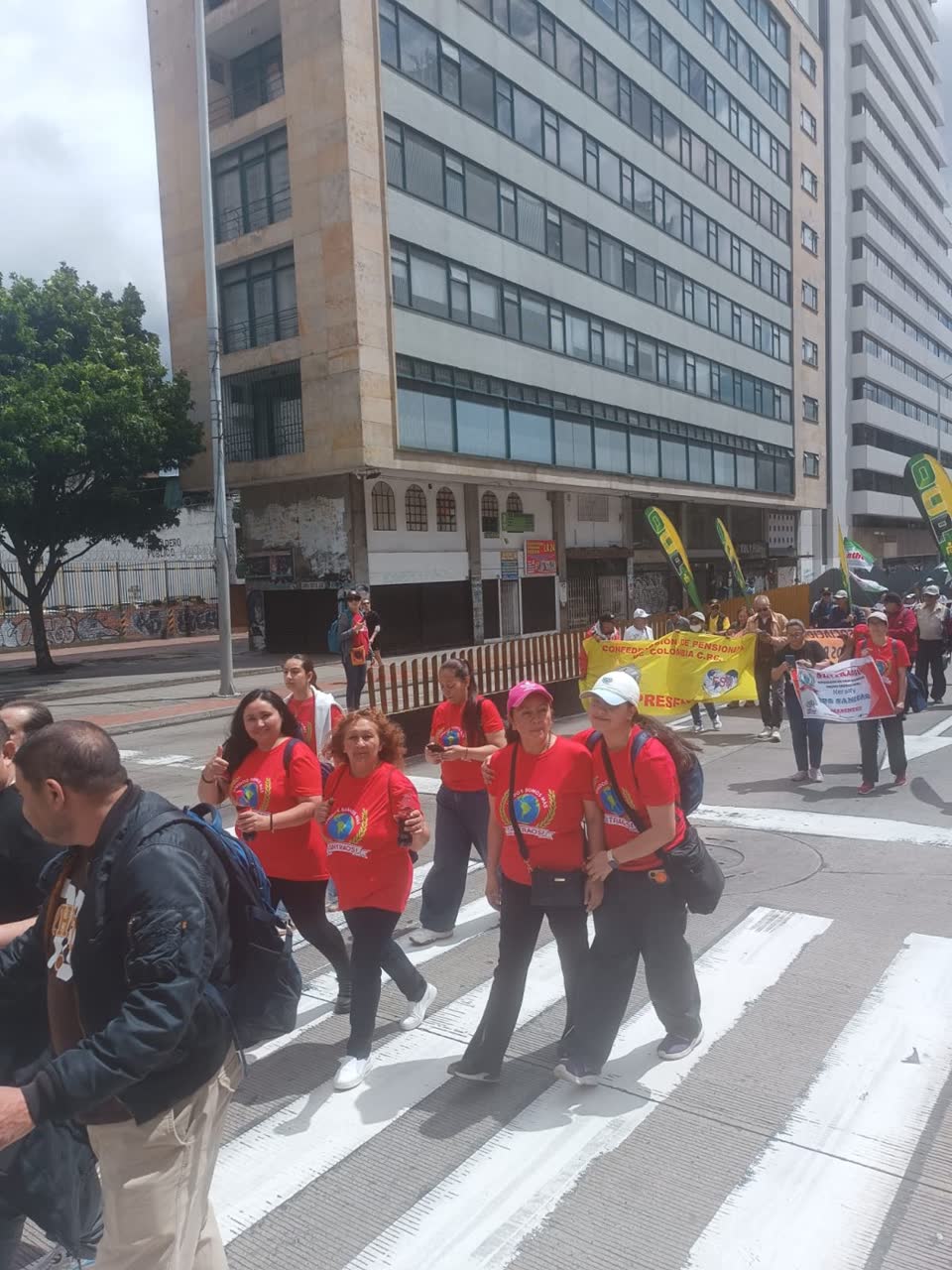 Afiliadas SINTRAOSI en jornada de movilización